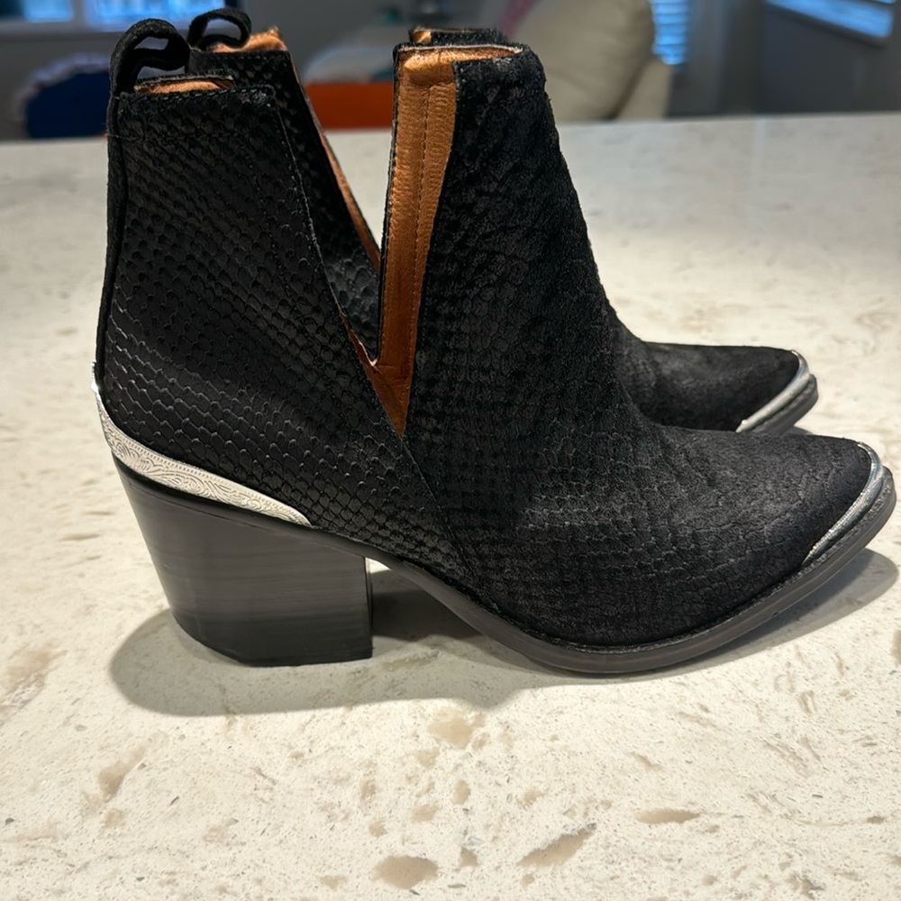Jeffrey Campbell Western boots